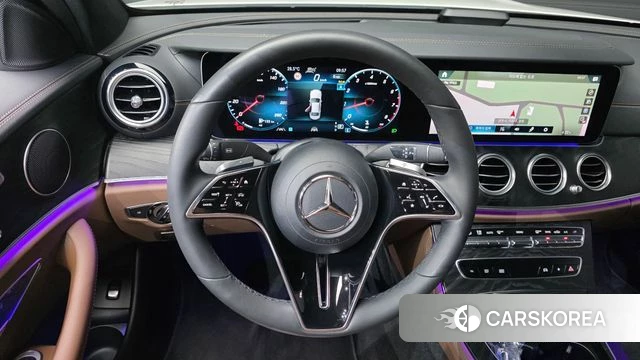 Mercedes-Benz E-Class W213 2023 Белый из Кореи, фото 5