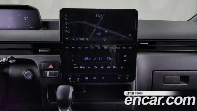 Hyundai Staria 2022 Серебристо-серый из Кореи, фото 5