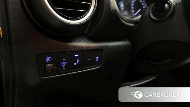 Hyundai Kona 2018 Белый из Кореи, фото 5