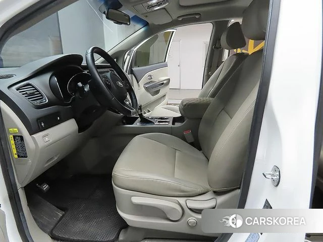 Kia The New Carnival 2018 Белый из Кореи, фото 5