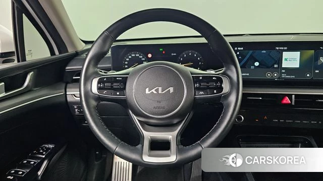 Kia The New K5 3rd generation 2025 Белый из Кореи, фото 5
