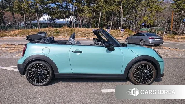 Mini Cooper S Convertible 4th Generation 2025 Небесно-голубой из Кореи, фото 5