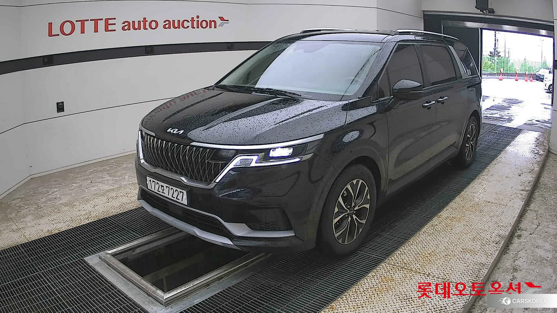Kia Carnival 2023 Aurora Black Pearl из Кореи, фото 5