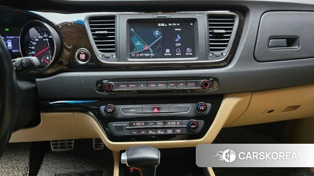 Kia The New Carnival 2019 Белый из Кореи, фото 5