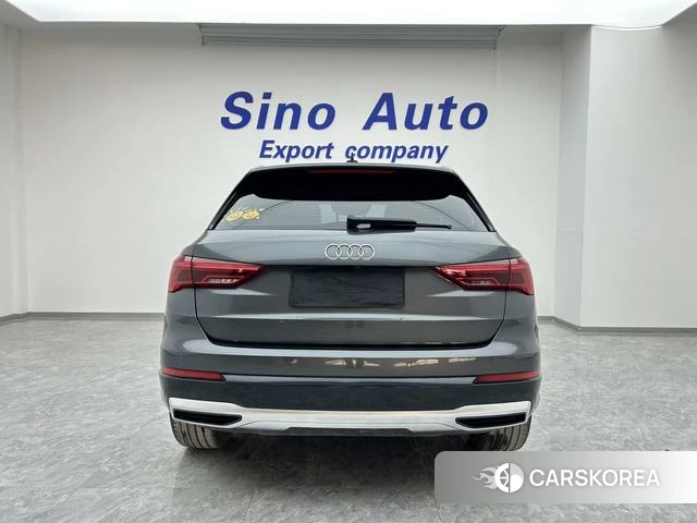 Audi Q3 2022 Темно-серый из Китая, фото 5