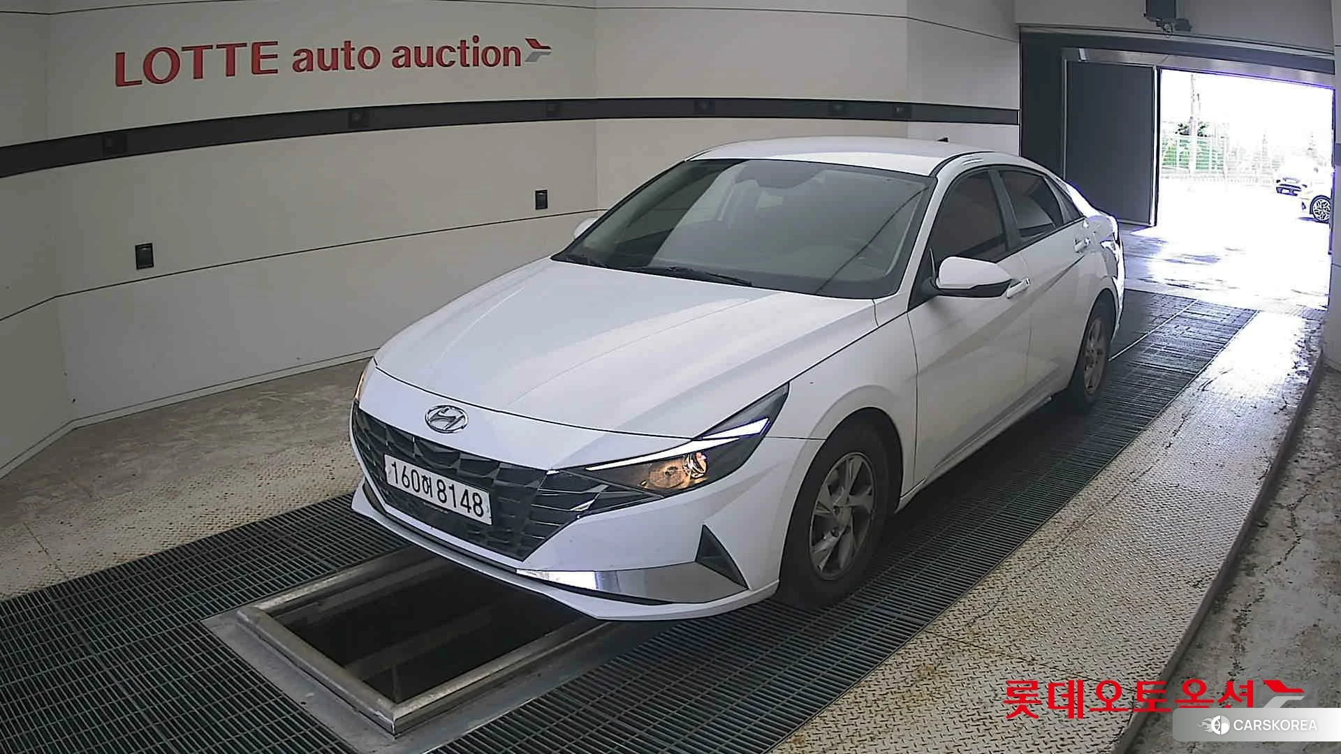 Hyundai Avante 2021 Polar White из Кореи, фото 5