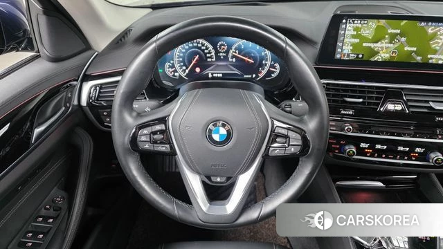 BMW 5 Series (G30) 2018 Синий из Кореи, фото 5