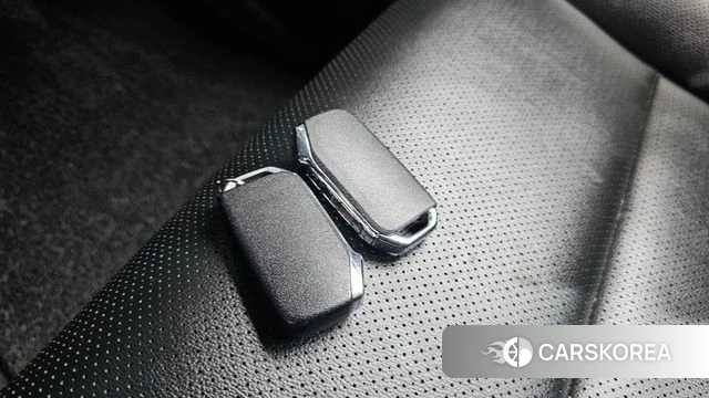 Kia Sportage The Bold 2021 Серебристо-серый из Кореи, фото 5