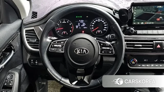 Kia Seltos 2021 Белый из Кореи, фото 5