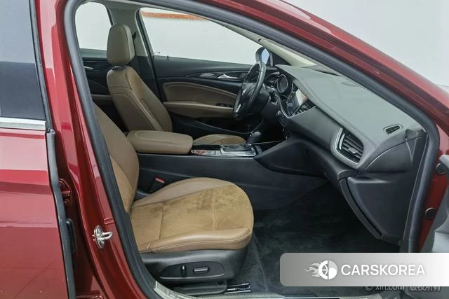 Buick Regal 2020 Красный из Китая, фото 5