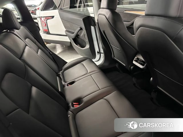 Tesla Model Y 2023 Белый из Кореи, фото 5