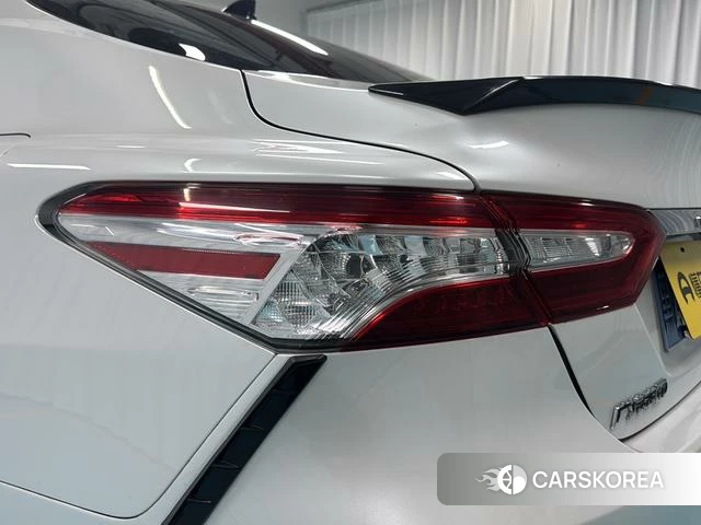Toyota Camry 2023 Белый из Китая, фото 5