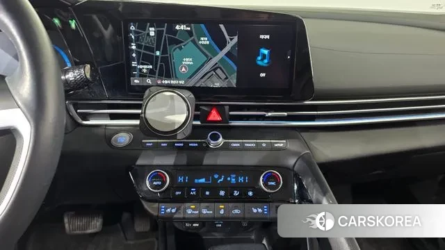 Hyundai The New Avante (CN7) 2023 Белый из Кореи, фото 5