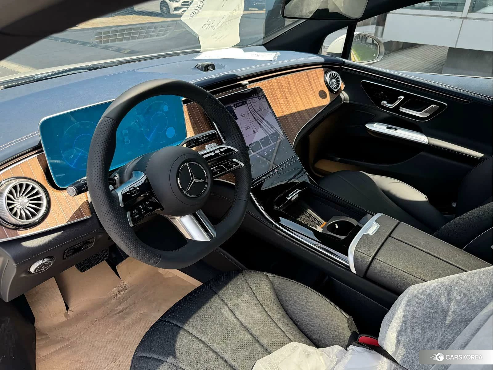 Mercedes-Benz EQE 2024 Белый из Китая, фото 5