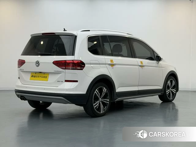 Volkswagen Touran L 2020 Белый из Китая, фото 5