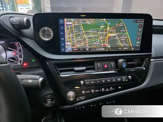 Lexus ES300h 7th generation 2023 Серый из Кореи, фото 5