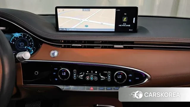 Genesis GV70 2023 Белый из Кореи, фото 5