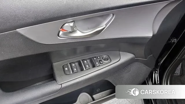 Kia The New K3 2nd generation 2021 Черный из Кореи, фото 5