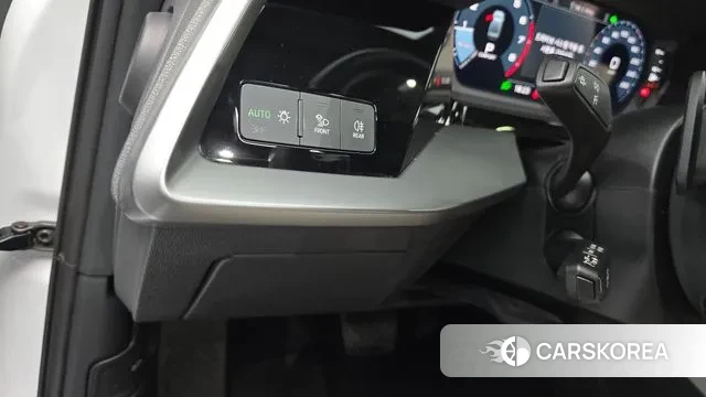 Audi A3 (8Y) 2022 Белый из Кореи, фото 5