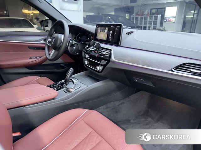 BMW 5 series 2022 Синий из Китая, фото 5