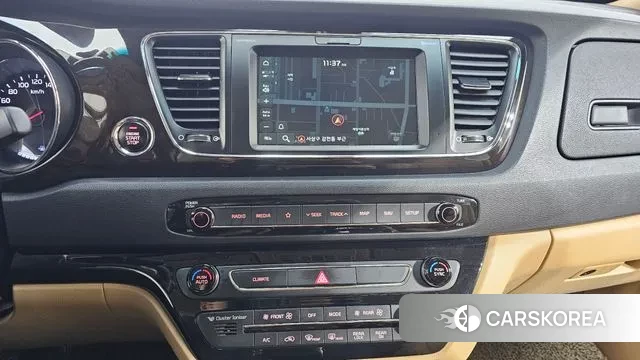 Kia The New Carnival 2018 Белый из Кореи, фото 5