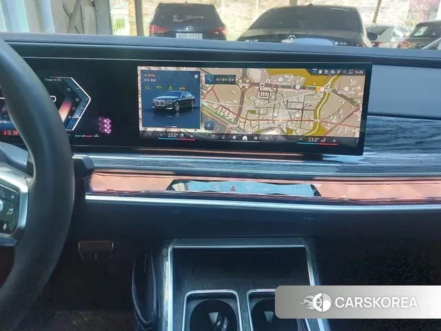 BMW 7 Series (G70) 2023 Черный из Кореи, фото 5