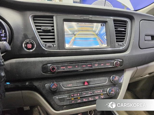 Kia The New Carnival 2019 Белый из Кореи, фото 5