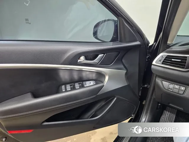 Genesis G70 2019 Черный из Кореи, фото 5