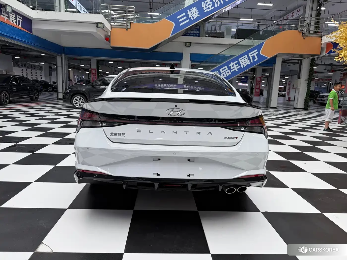 Hyundai Elantra 2022 Белый из Китая, фото 5