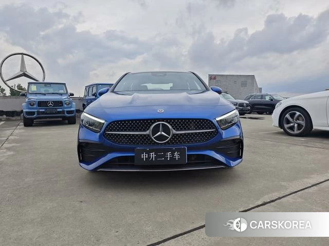 Mercedes-Benz Class A 2023 Синий из Китая, фото 5