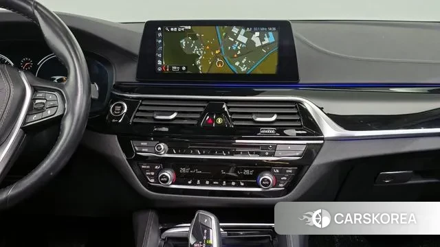 BMW 5 Series (G30) 2018 Серый из Кореи, фото 5