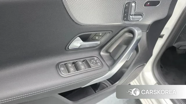 Mercedes-Benz A-Class W177 2022 Белый из Кореи, фото 5