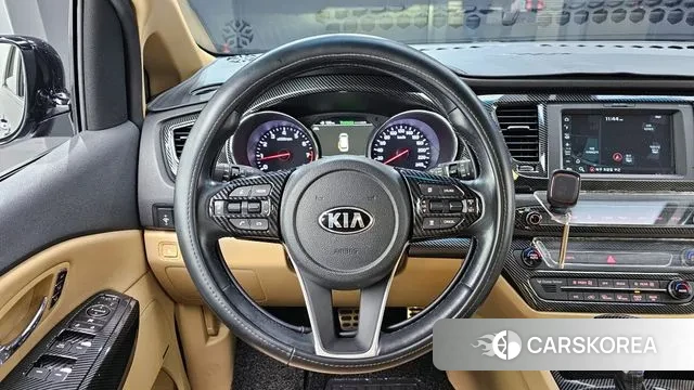 Kia The New Carnival 2018 Черный из Кореи, фото 5