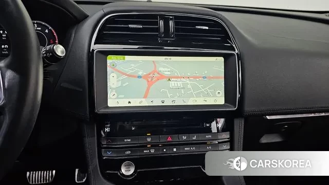 Jaguar F-PACE 2019 Белый из Кореи, фото 5