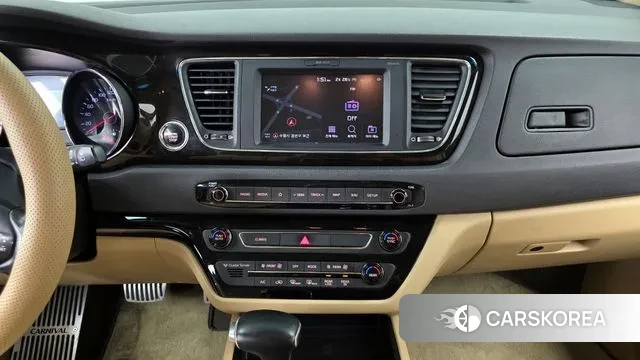 Kia The New Carnival 2018 Черный из Кореи, фото 5