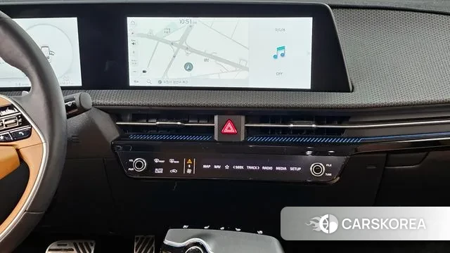 Kia EV6 2023 Черный из Кореи, фото 5