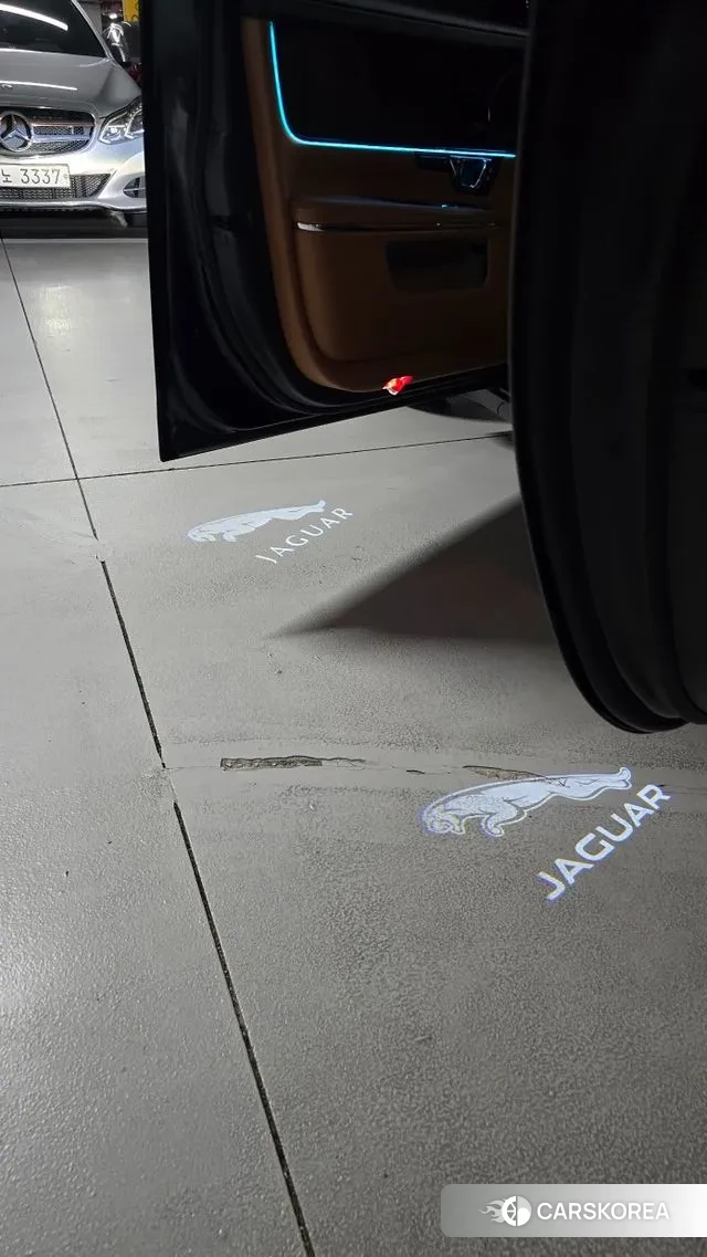 Jaguar All New XJ 2018 Черный из Кореи, фото 5