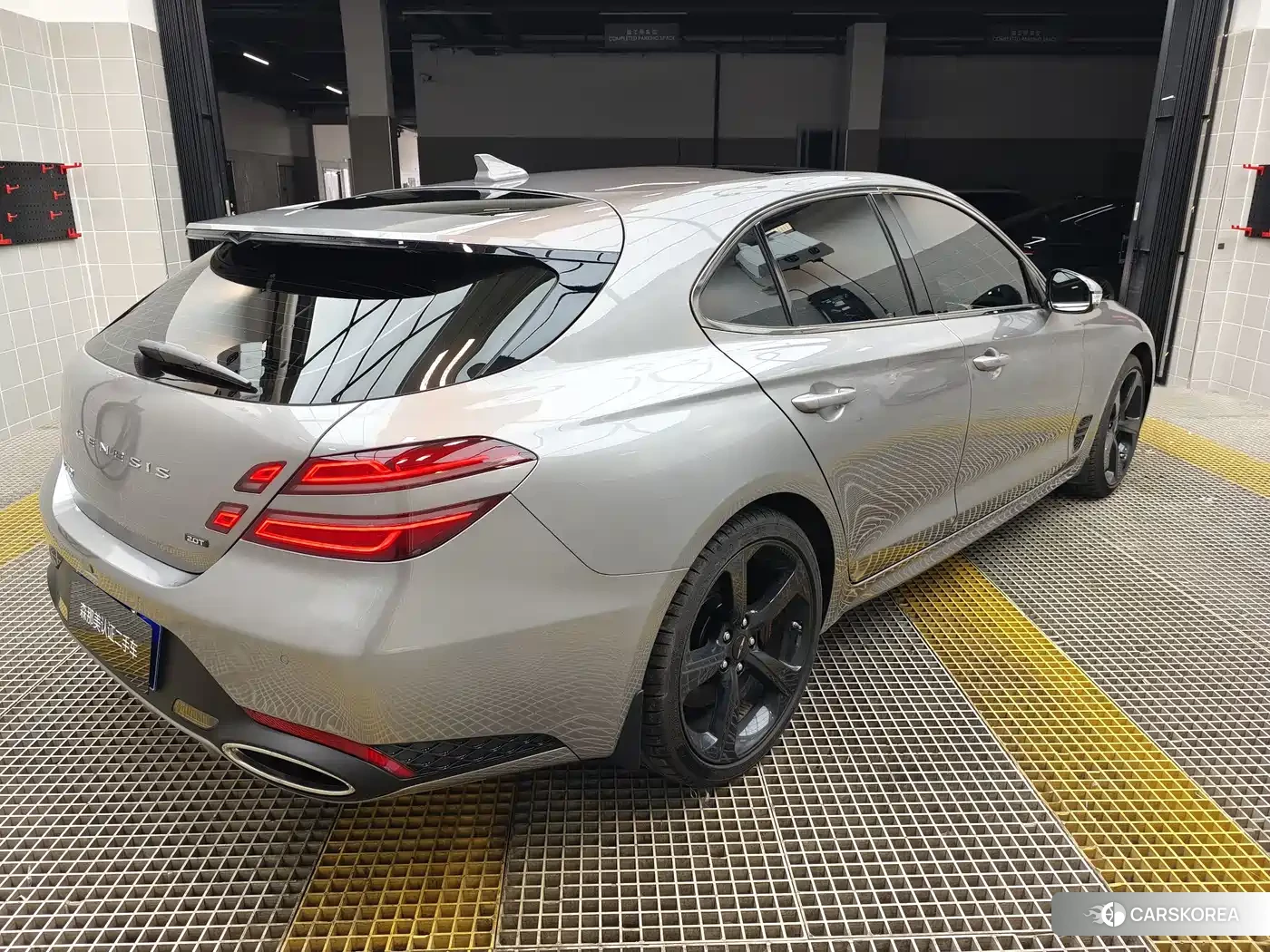 Kia Genisys G70 2025 Silver/gray из Китая, фото 5