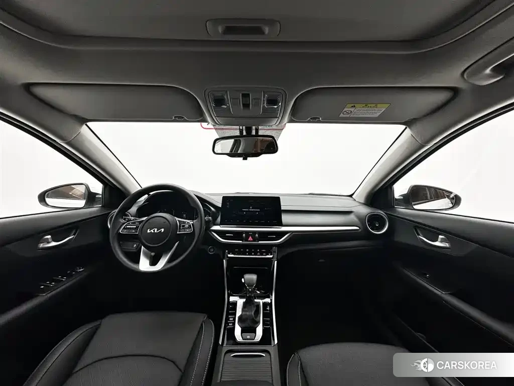 Kia K3 2023 Белый из Китая, фото 5