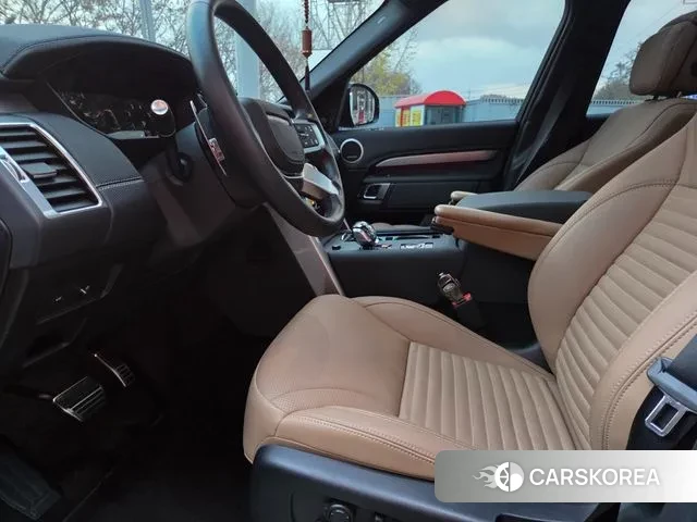 Land Rover Discovery 5 2024 Черный из Кореи, фото 5