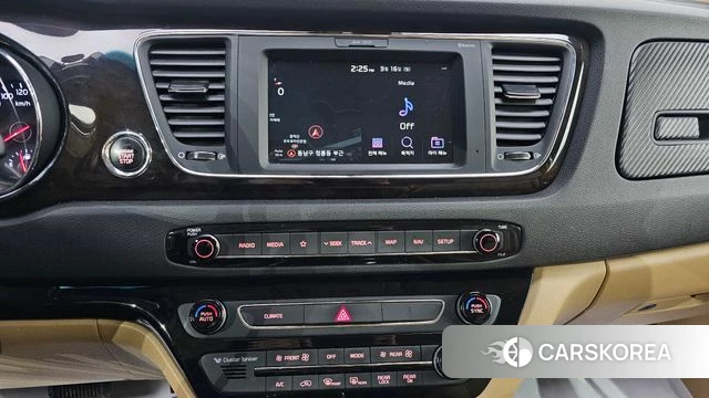 Kia The New Carnival 2018 Белый из Кореи, фото 5