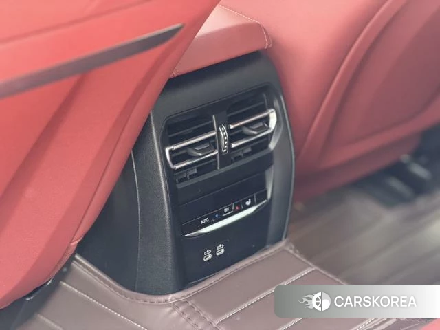 BMW 3 series 2025 Белый из Китая, фото 5