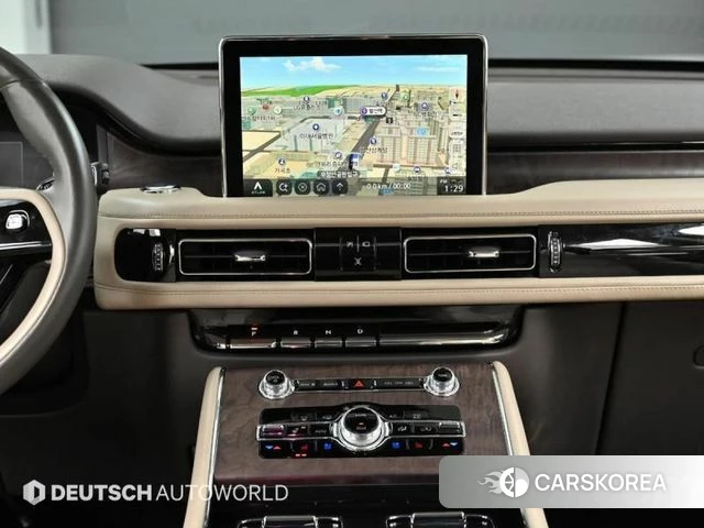 Lincoln Aviator 2nd generation 2021 Белый из Кореи, фото 5