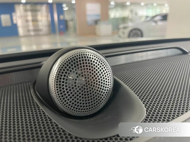 Volvo V90 Cross-Country 2023 Белый из Кореи, фото 5