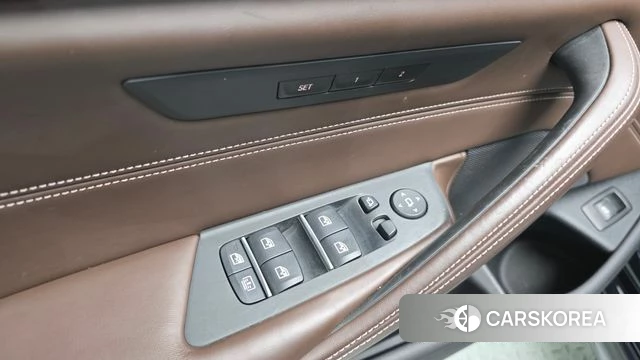BMW 5 Series (G30) 2019 Черный из Кореи, фото 5