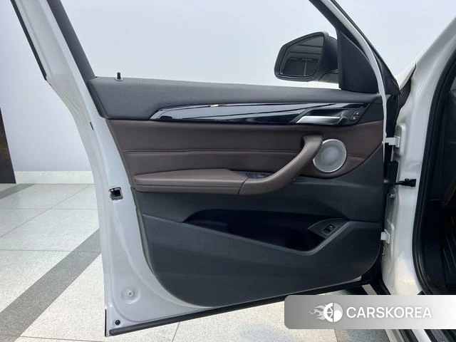BMW X1 2022 Белый из Китая, фото 5