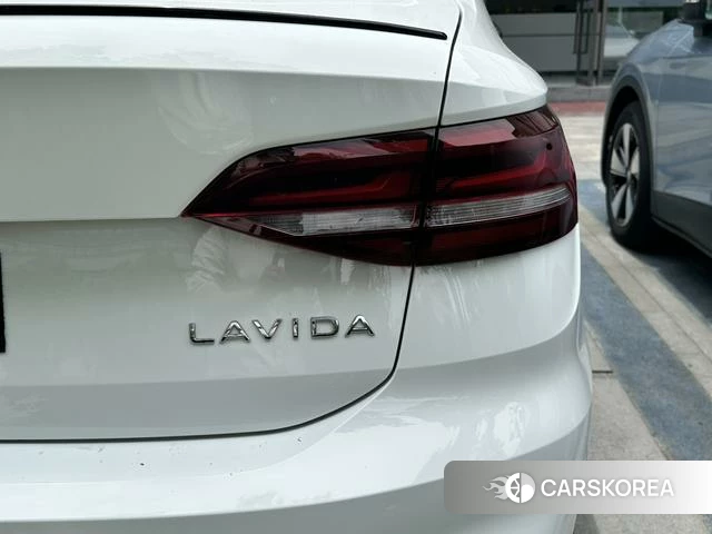 Volkswagen Lavida 2024 Белый из Китая, фото 5