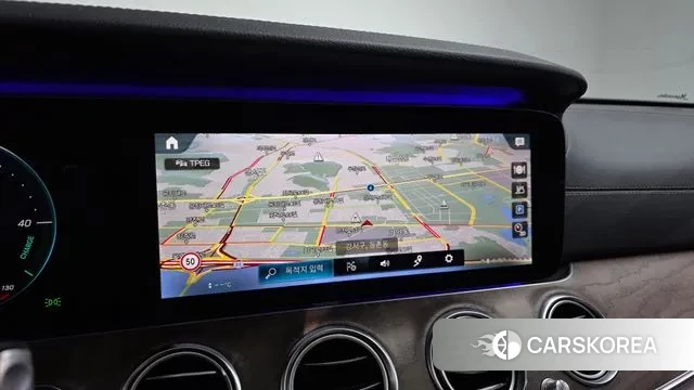 Mercedes-Benz E-Class W213 2021 Белый из Кореи, фото 5