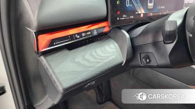 BMW 5 Series (G60) 2024 Белый из Кореи, фото 5