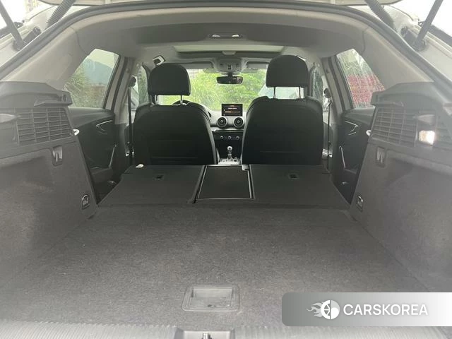 Audi Q2L 2023 Белый из Китая, фото 5